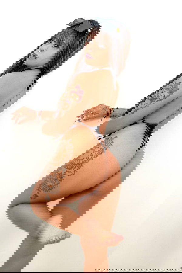 parev34004, 24 years old from Swaziland