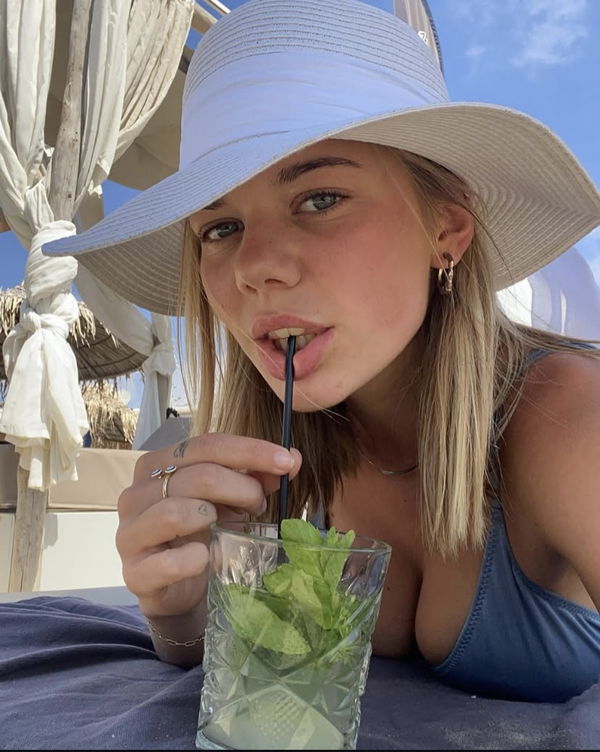 Ann4183, 25 years old from United States