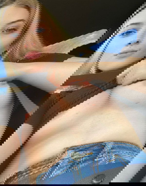 alina33qx, 21 years old from United States