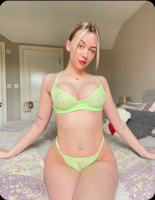 Lilyissexyandhot, 20 years old from Australia