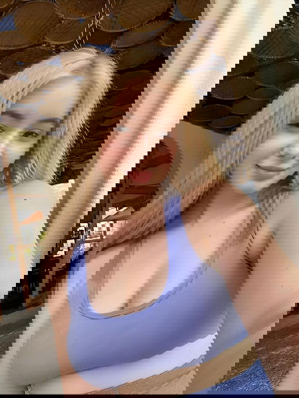 Louise27, 27 years old from United Kingdom