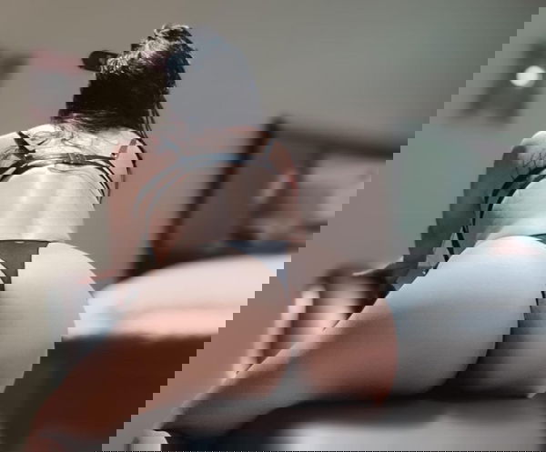 3x229ma332, 26 years old from United States