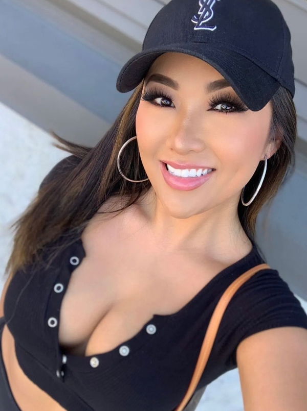 kllclgn, 22 years old from United States