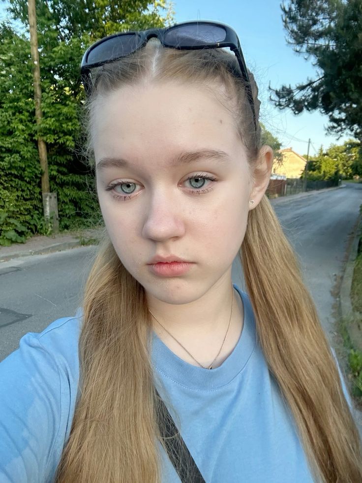 Mia42353, 21 years old from Canada