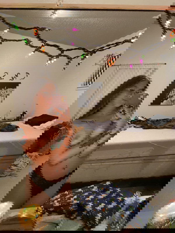 nedytoru, 23 years old from United States