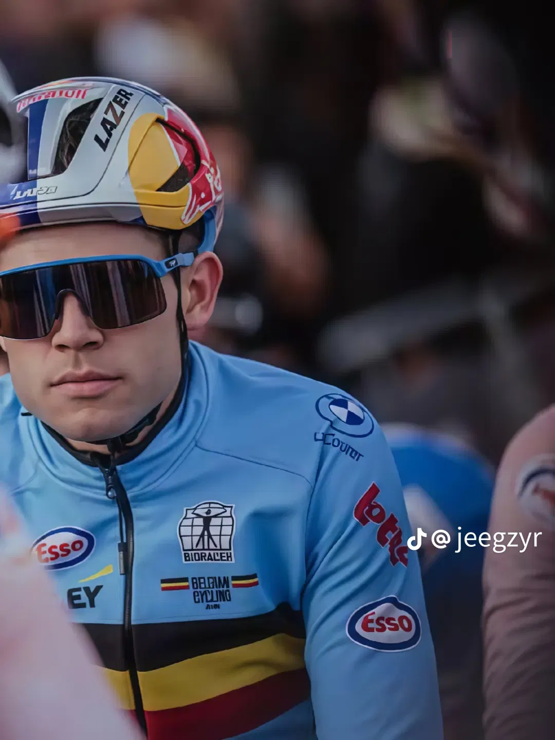 Sexetmads's Cover Photo