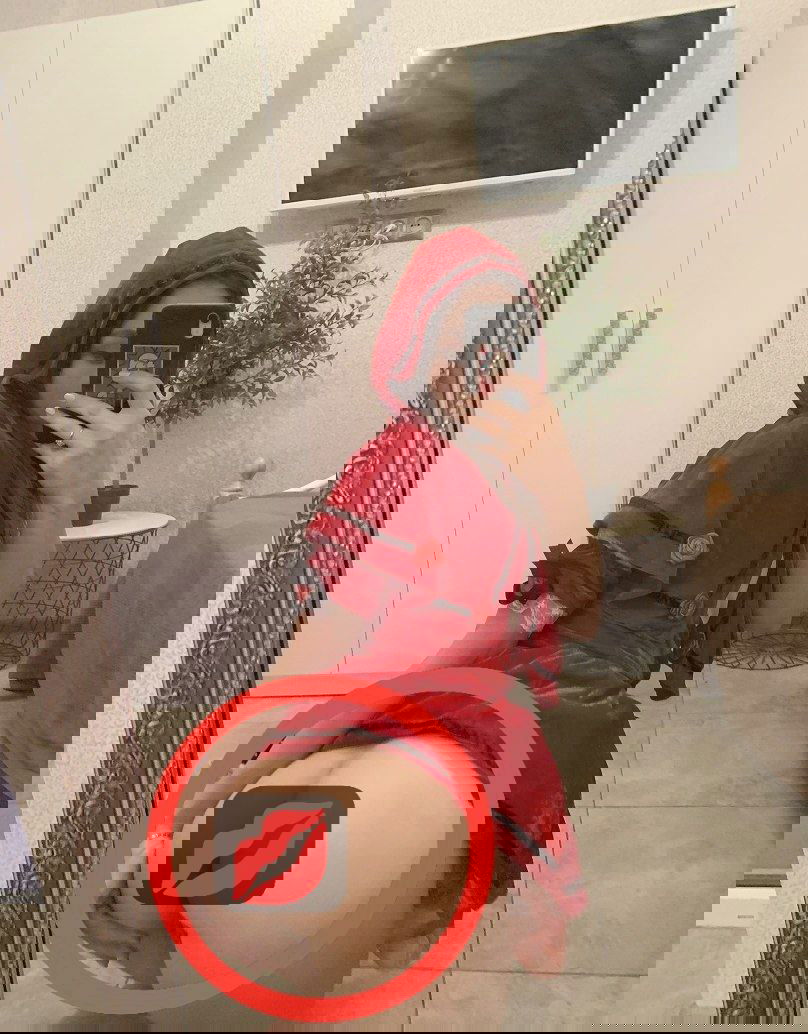 Elliex7it's Cover Photo