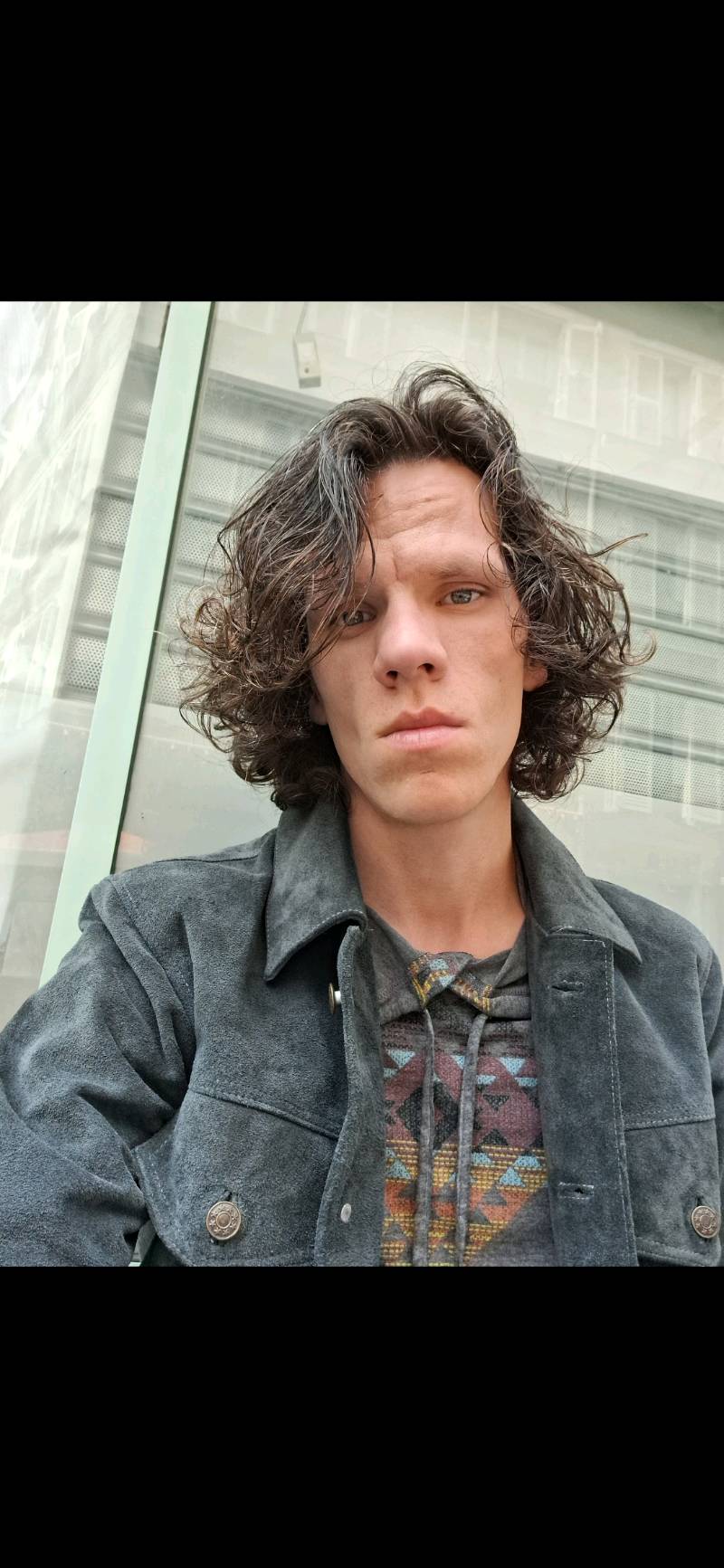 akmetz98's Cover Photo