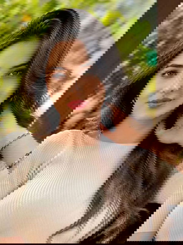 Rose2045, 20 years old from United Kingdom