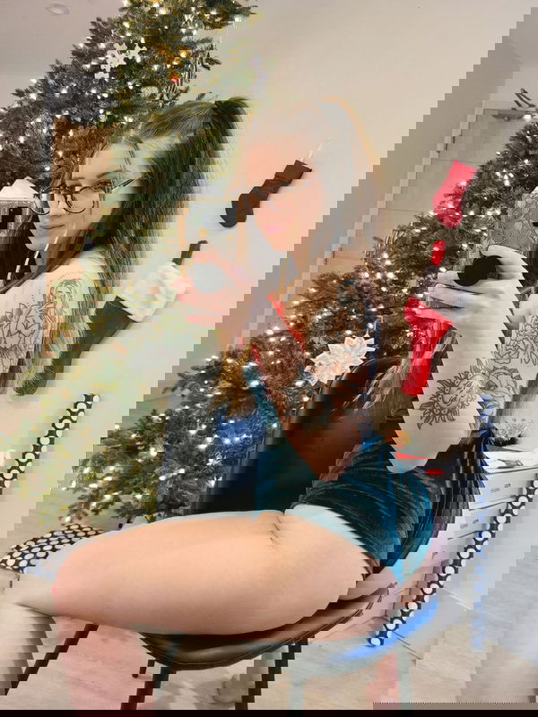 mary2x20, 23 years old from United States