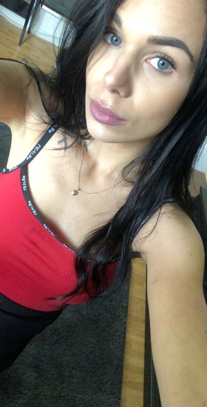 Shakirax8c's Profile Photo