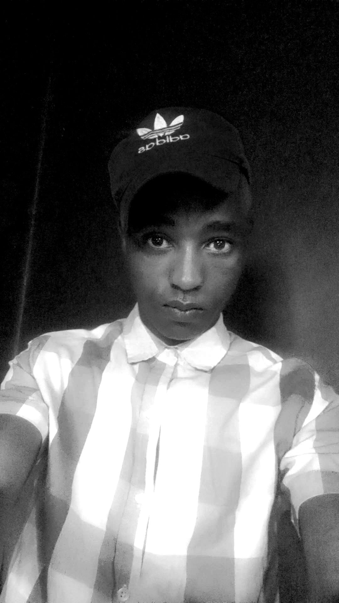 theolwethu, 32 years old from South Africa