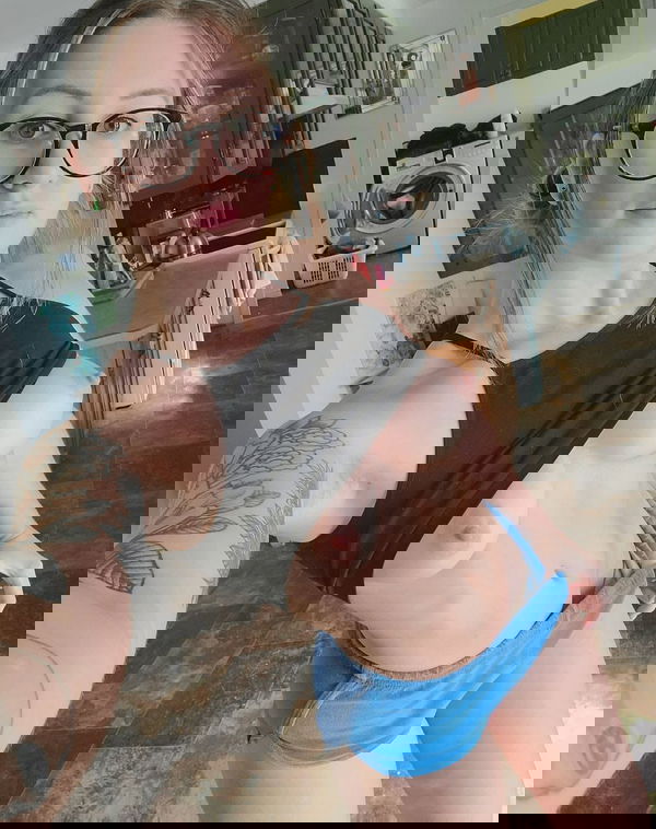 SexyLexi47477447, 19 years old from United Kingdom