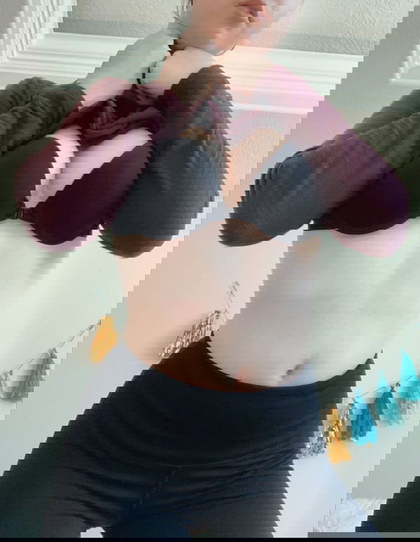 Olivia8983, 21 years old from United States