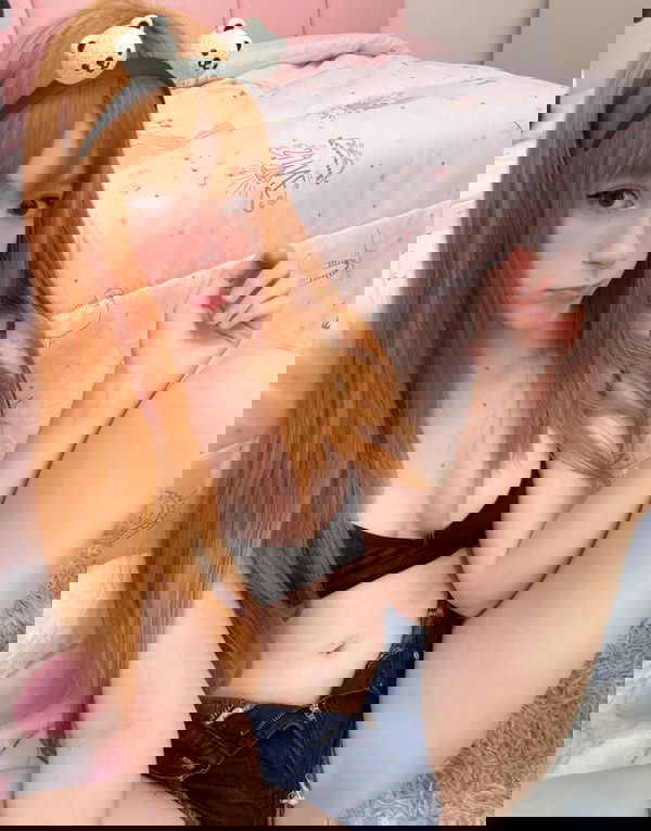 emmagh2077, 21 years old from United States