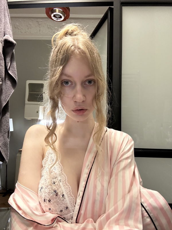 Katefr285, 18 years old from United States