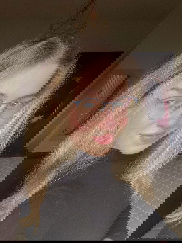 Rayna2452, 22 years old from Spain