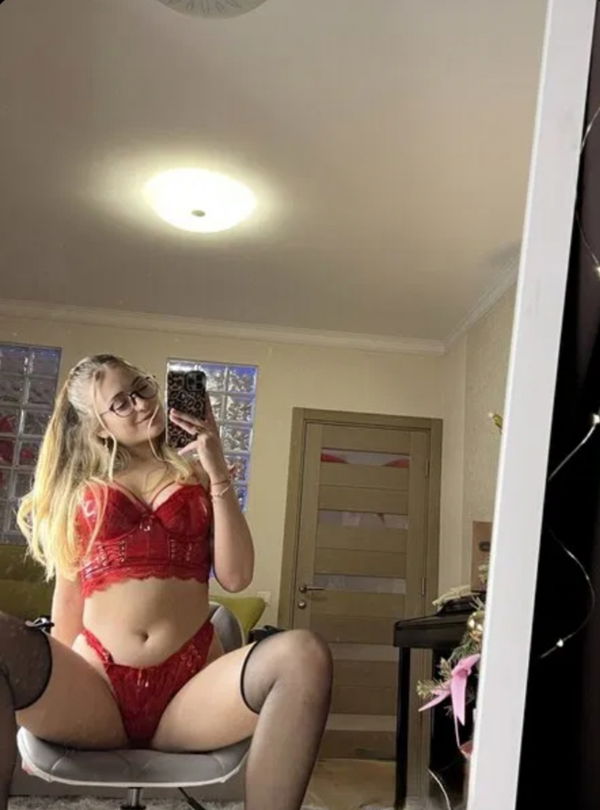 gocibiw, 22 years old from United States