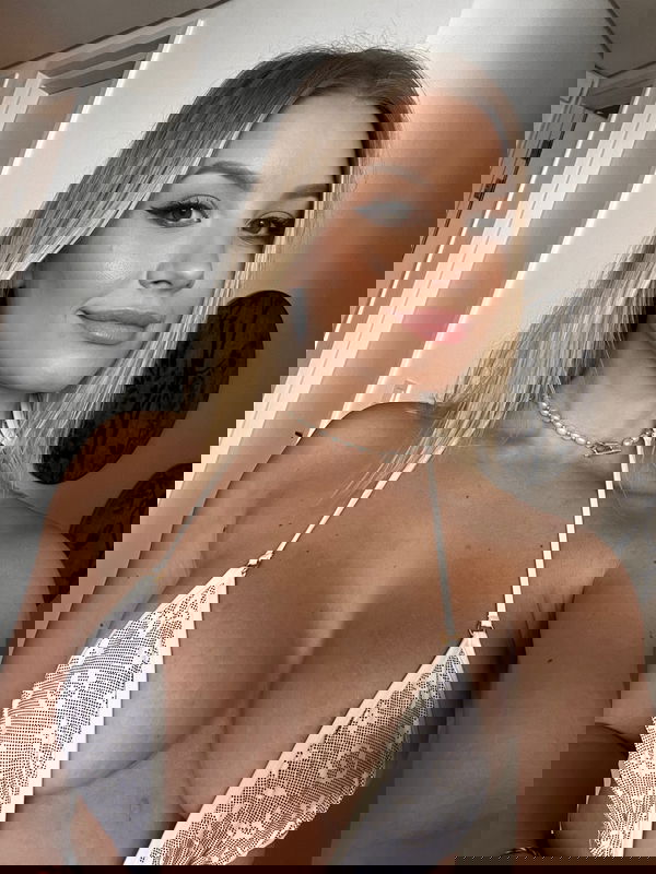 polly645, 19 years old from United States