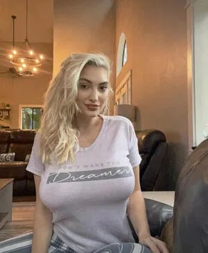 dabiv87412, 23 years old from United Kingdom