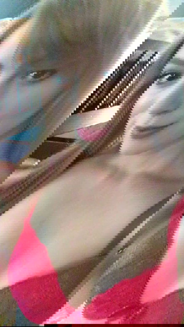 hahahahah644gdhdh, 21 years old from Germany