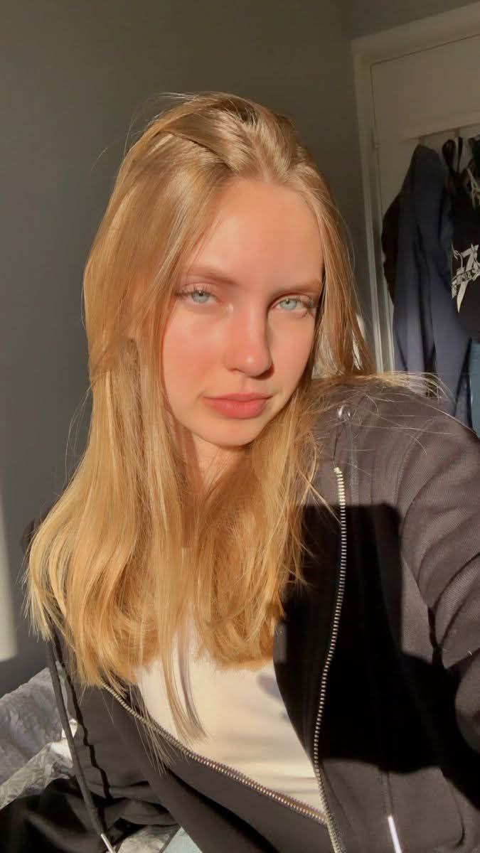 Sarah211, 21 years old from United States