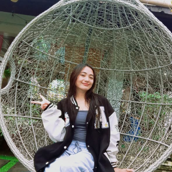 visihac366's Cover Photo