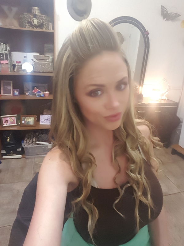 Olivia445z0, 28 years old from United States