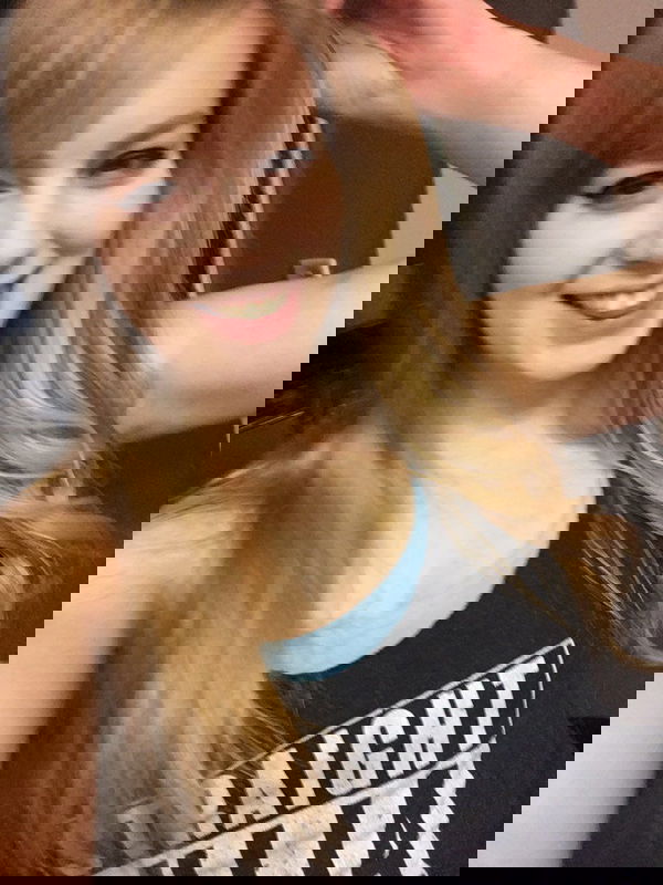 Elizabeth454, 20 years old from Philippines