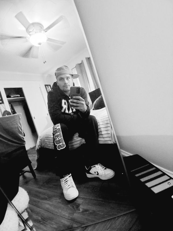 typestuffcuh, 26 years old from United States