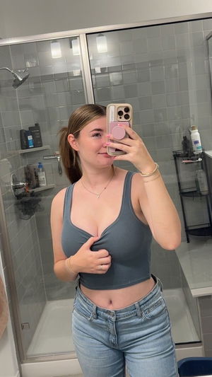 RebeccaRogers's Profile Photo