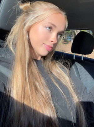 LauraS2's Profile Photo