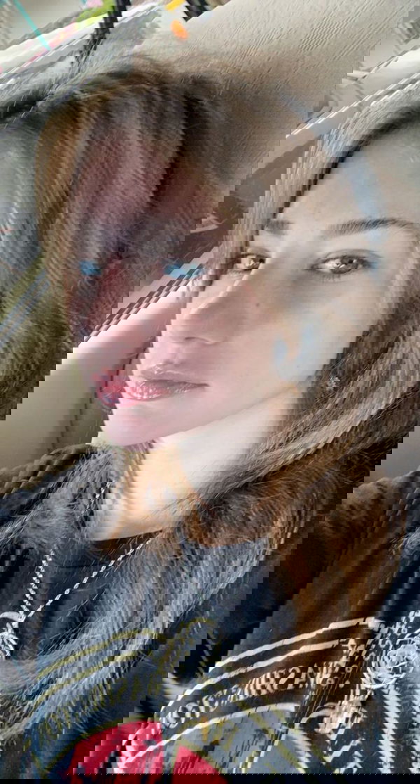 Kenna29685, 23 years old from France