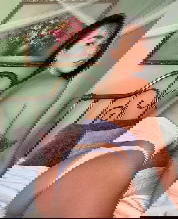 aj8571763, 30 years old from United States