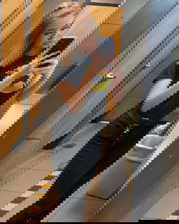 cemol25692, 21 years old from United States