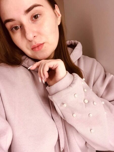 loquwisi, 24 years old from United States