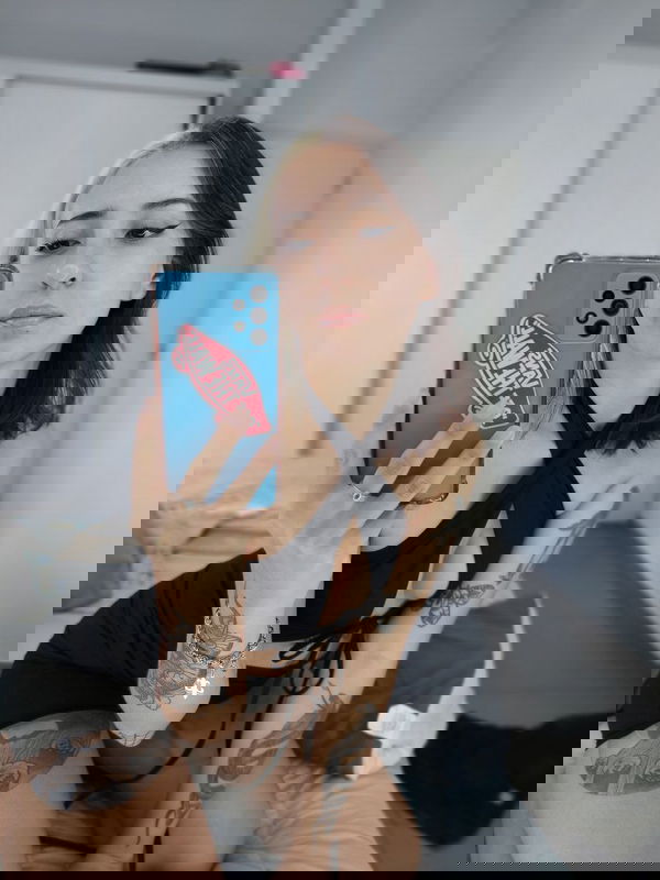 xadiw32642, 20 years old from United States