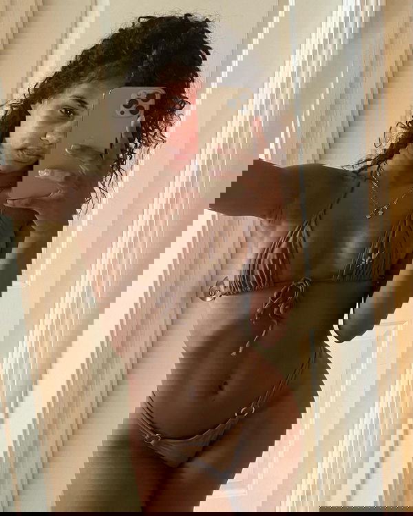 Clara747854, 20 years old from Romania