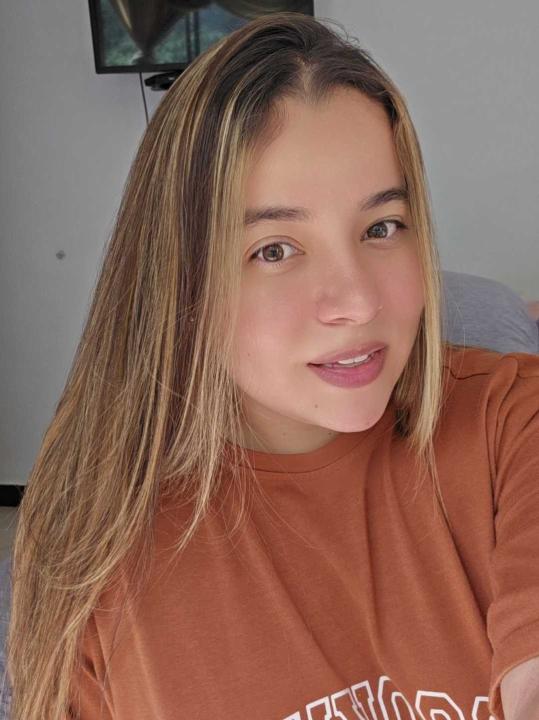 u0wizhy4np, 24 years old from United States