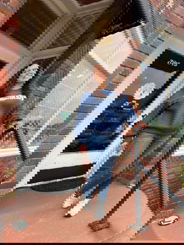 75ckr7g4ec, 21 years old from United States