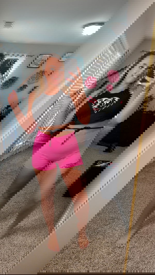 sandra748, 28 years old from United States