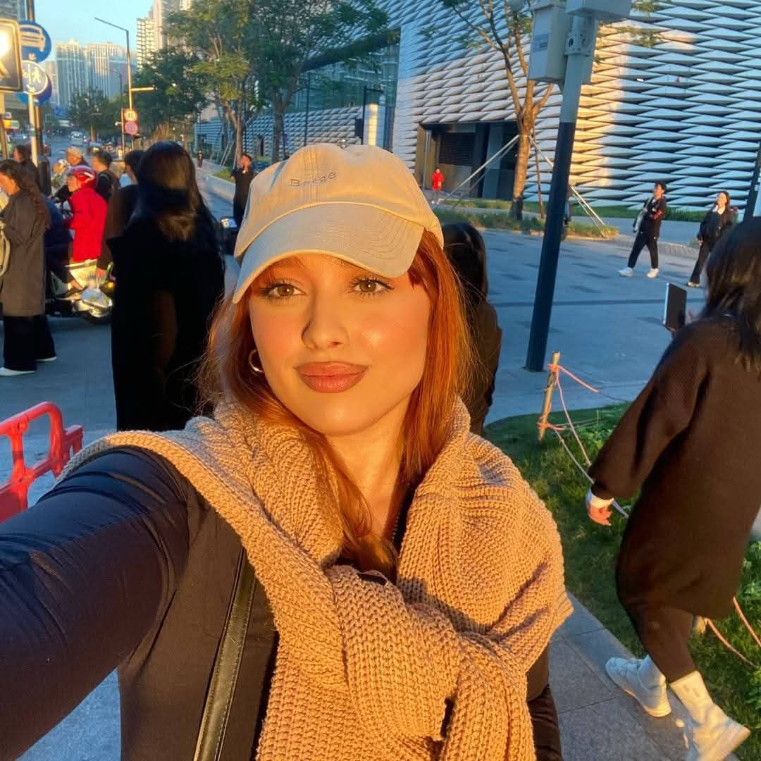 zyteqege's Cover Photo