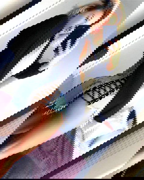 Alisa22Fc751, 22 years old from United Kingdom