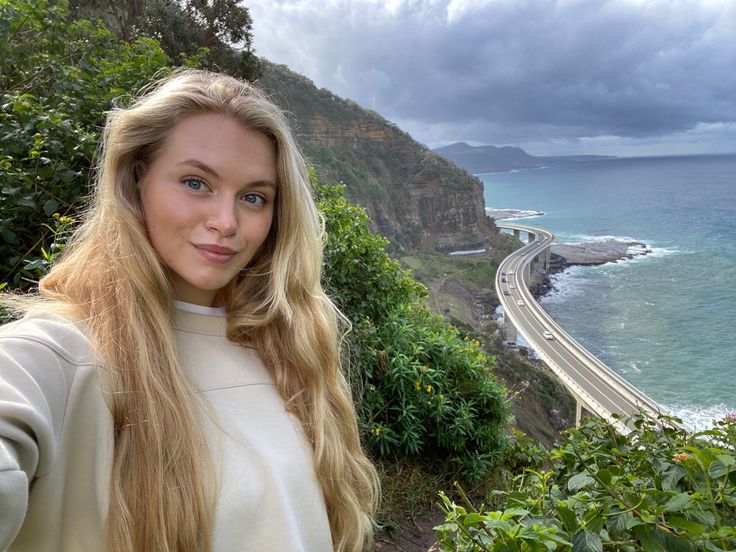 Julia4656, 21 years old from United Kingdom