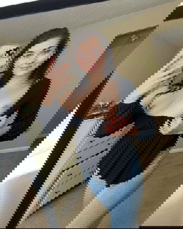 alinauo802, 21 years old from United States