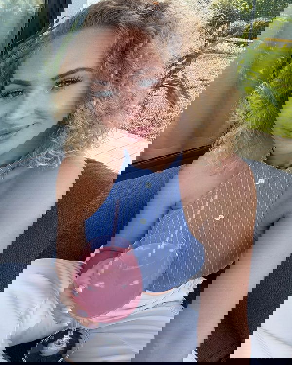 jukysehi, 23 years old from Canada