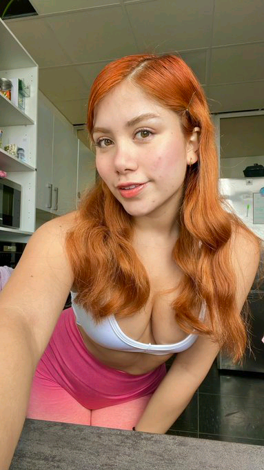 mariana302, 20 years old from United States