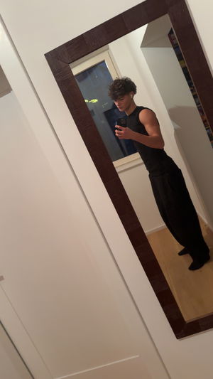 sh492292's Profile Photo