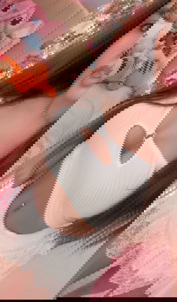 afinch, 24 years old from United States