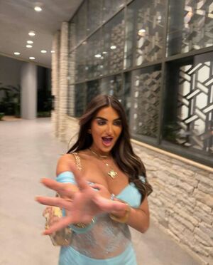 letiwev121's Cover Photo